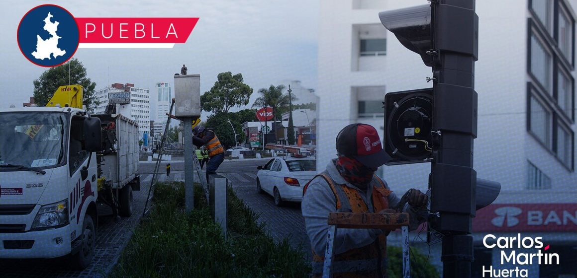 Festejo mundialista deja caos en Puebla; Destruyen semáforos y vandalizan zona de la Juárez