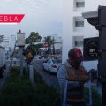 Festejo mundialista deja caos en Puebla; Destruyen semáforos y vandalizan zona de la Juárez
