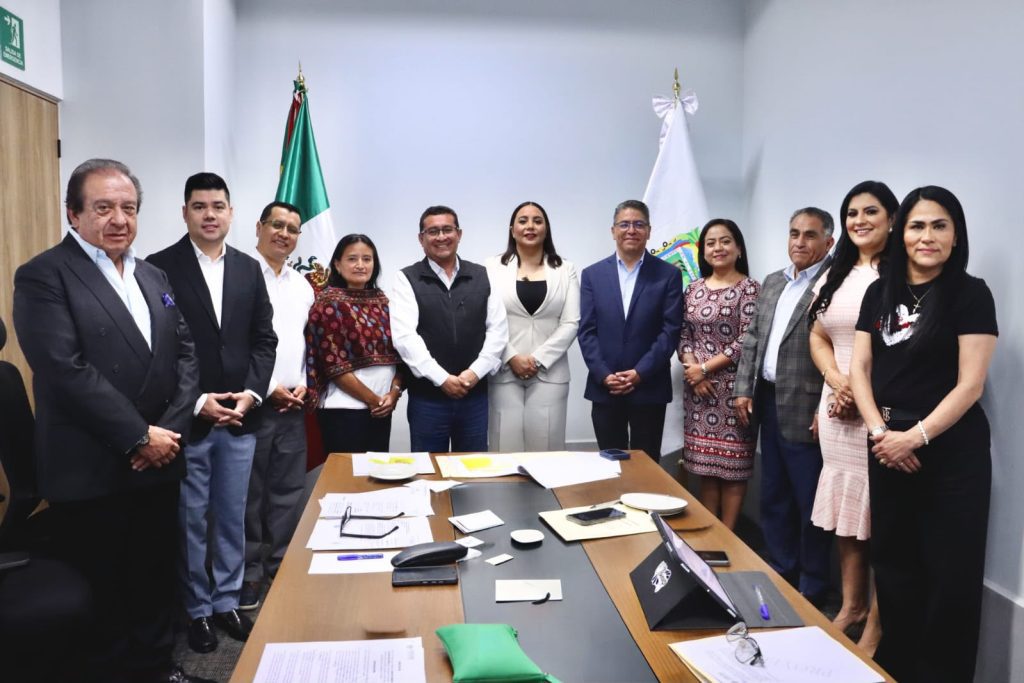 Designan en el Congreso del Estado a nuevos titulares del área Jurídica y Servicios Legislativos 1 WhatsApp Image 2026 07 08 at 6.42.04 PM 1