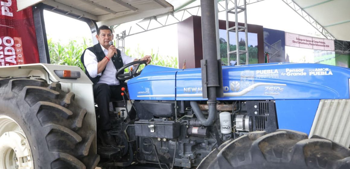 Impulsan agroindustria en Puebla con más de 11 mdp en apoyos al campo e infraestructura en Atempan