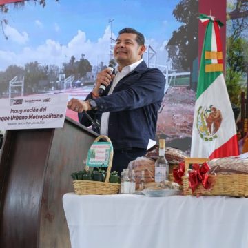 Gobierno estatal destina más recursos al campo y obra comunitaria en Tehuacán