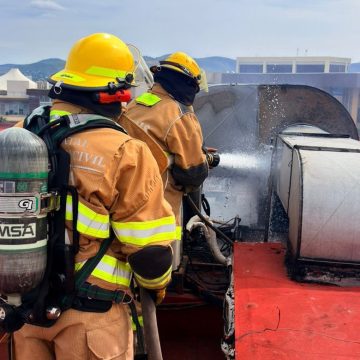 Fuego en restaurante de Sonata provoca movilización de bomberos
