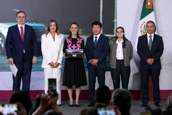 Inversión de Kia por 649 mdd confirma la confianza comercial en México: Economía