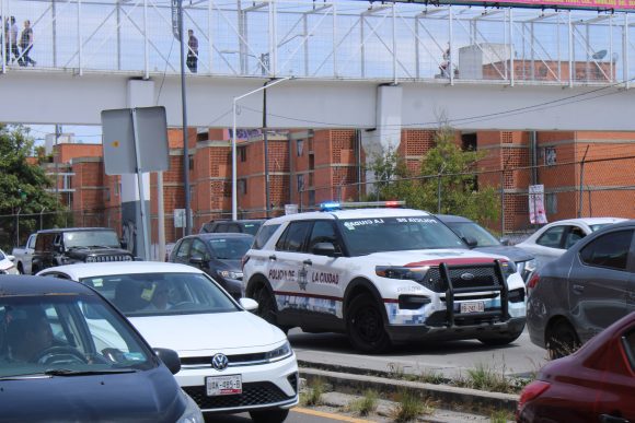 Balacera y persecución en Periférico: capturan a cuatro presuntos defraudadores de venta de autos