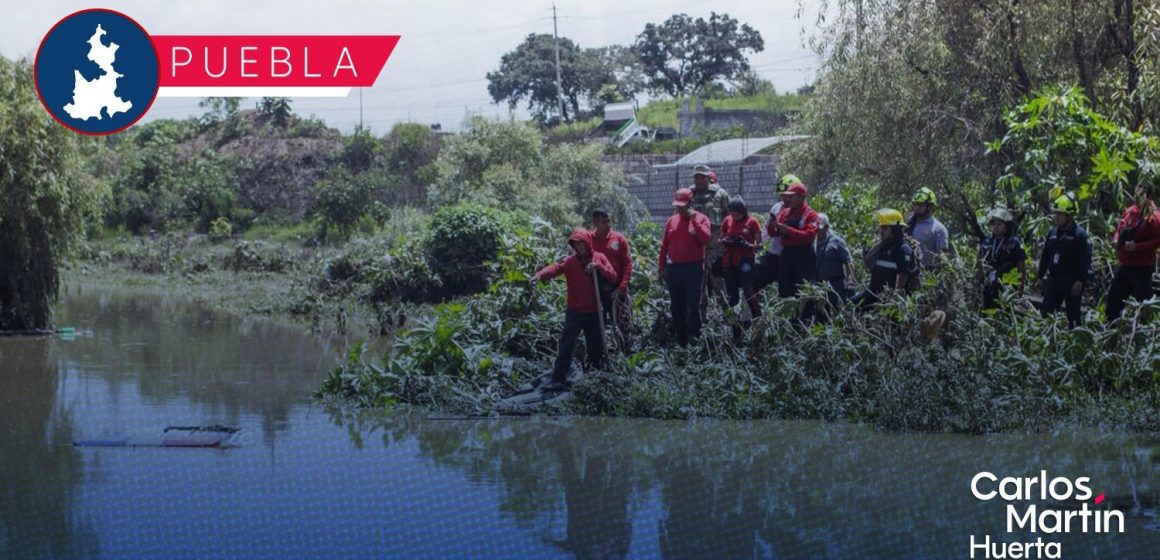 Tragedia por lluvias en Puebla: Mueren tres mujeres atrapadas en patrulla; el policía que las salvaba está desaparecido