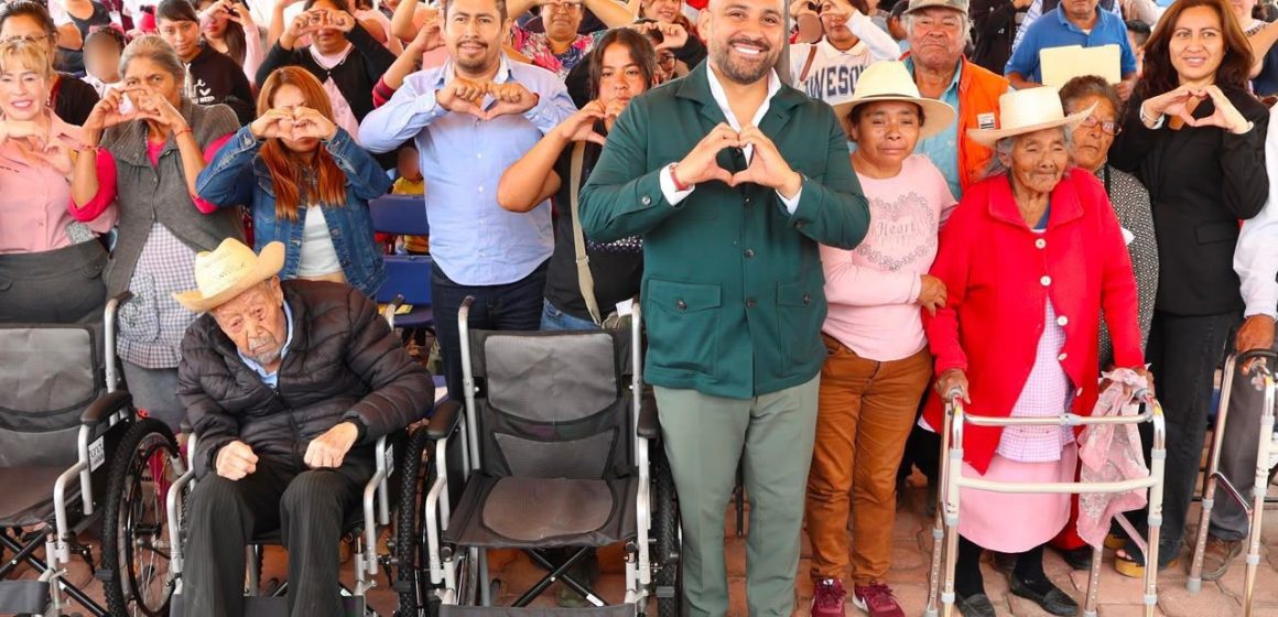 SEDIF abraza a familias de San José Chiapa con jornada de servicios