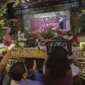 Fieles católicos celebran al Señor de las Maravillas este miércoles en Puebla