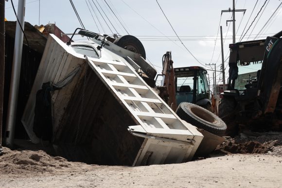 Atiende Ayuntamiento de Puebla 17 socavones en distintos puntos de la capital