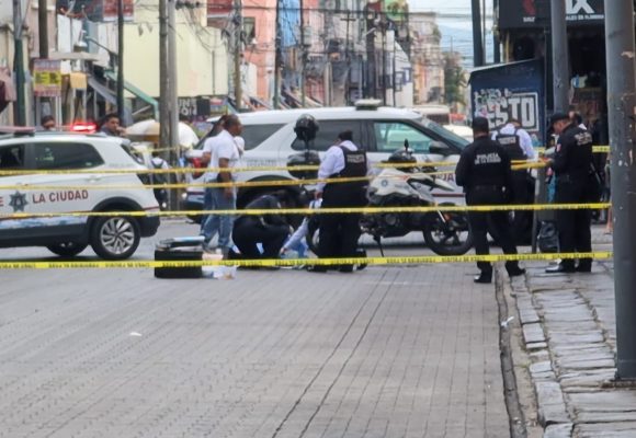 8b7a43e0-a6b5-42d7-81cd-ec15b0251d49 Madre buscadora muere atropellada por microbús de la Ruta 67 en el Centro Histórico