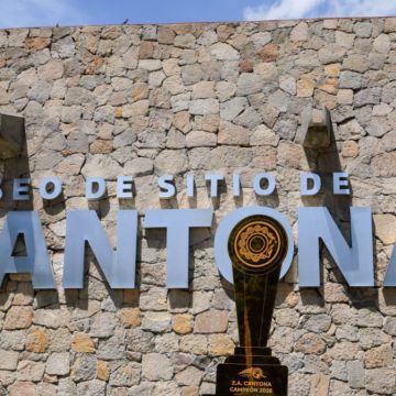 Cantona recibe el trofeo de la Quiniela INAH 2026 y formaliza convenio de conservación