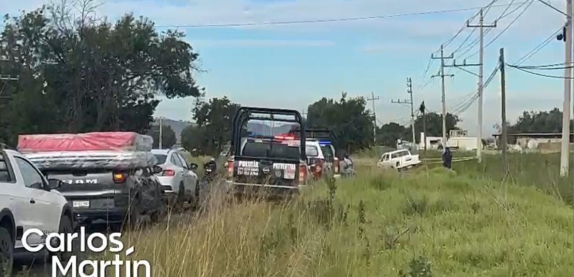 Hallan sin vida y en vehículo oficial a integrante de la Coordinación Estatal Morenista en Acajete
