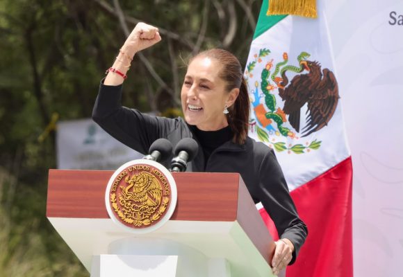 Claudia Sheinbaum propone renombrar el Paso de Cortés a “Paso de los Pueblos Indígenas”