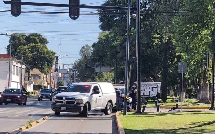 MOTICICLETA Motociclista muere tras choque contra automóvil en bulevar 5 de Mayo, Puebla