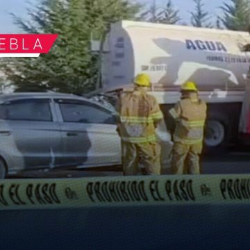 Choque de automóvil contra una pipa en el Periférico Ecológico deja tres lesionados