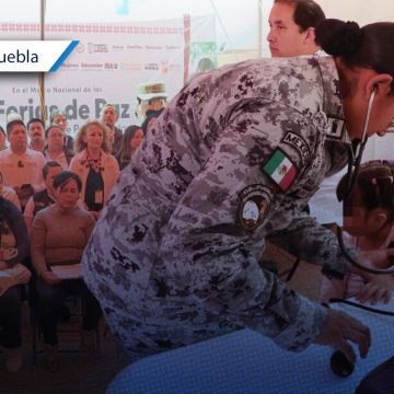 Salud y prevención llegan a Ahuazotepec con apoyo de Marina y Defensa