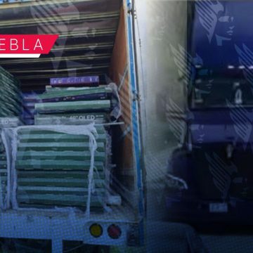 Recuperan tractocamión con cargamento de pantallas y electrodomésticos en Cuautlancingo