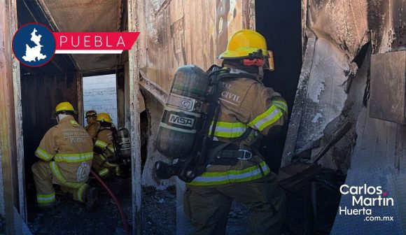 Se incendia caseta de Telmex abandonada en San Sebastián de Aparicio