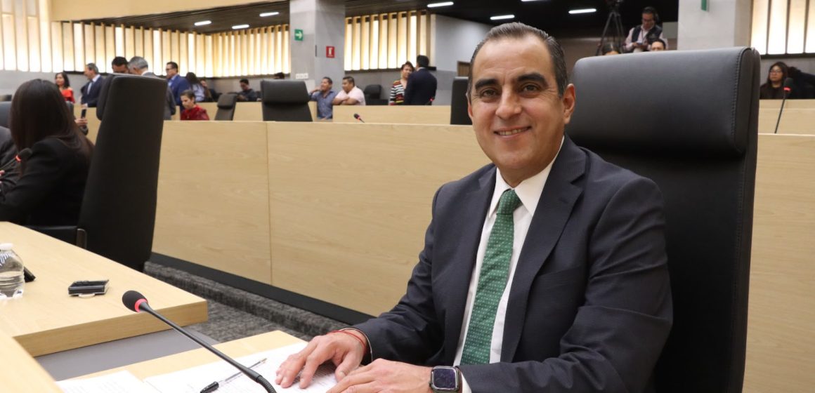 Nuevas figuras de protección infantil en Ayuntamientos: La propuesta del diputado Mauricio Céspedes