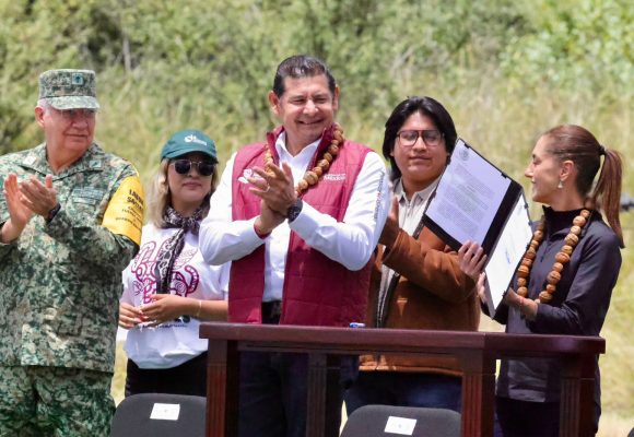 Sheinbaum firma desde Puebla decreto para hacer permanente la Jornada Nacional de Reforestación