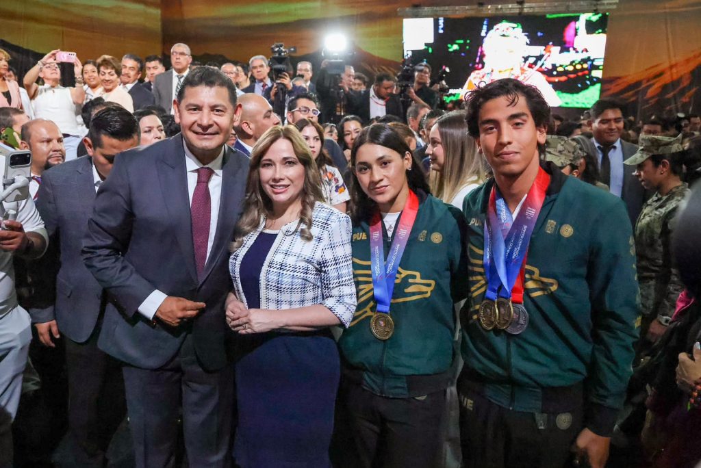 Armenta traza la ruta de Puebla: más seguridad, justicia y desarrollo con bienestar 1 WhatsApp Image 2026 08 13 at 6.59.25 PM 1