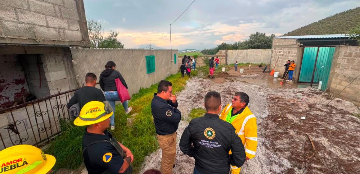 Lluvias en Puebla dejan afectaciones en 10 viviendas en Tepeyahualco