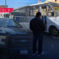 Ruta 44 y camioneta particular protagonizan accidente en el Centro Histórico de Puebla