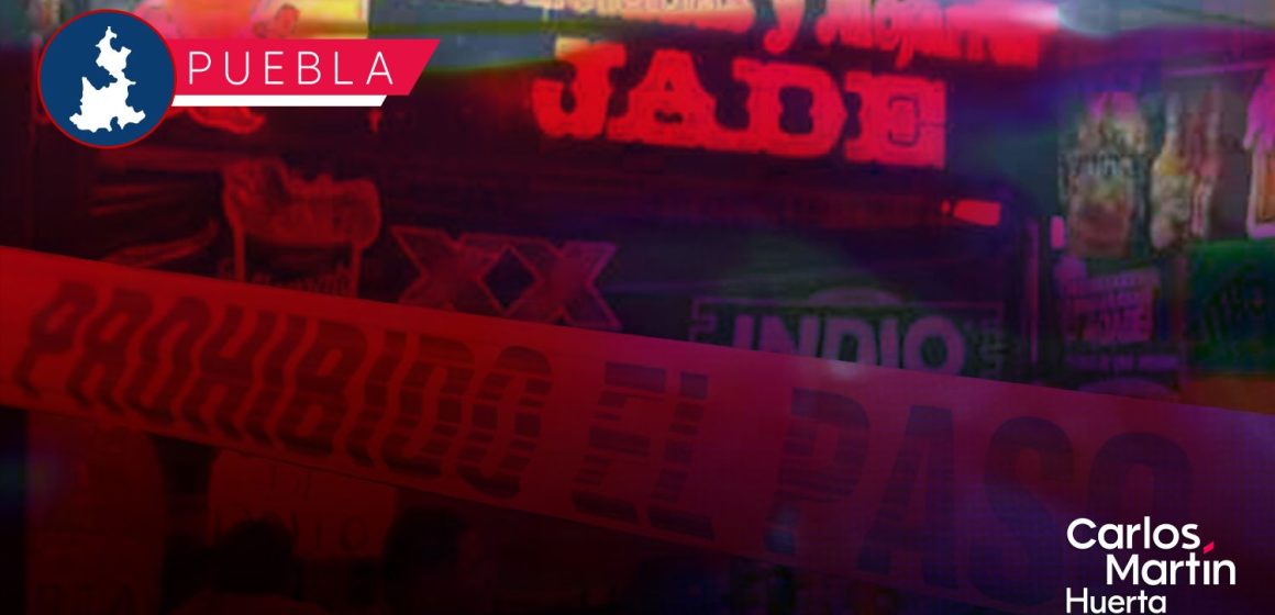Apuñalan a pareja de novios en negocio de micheladas en Amalucan