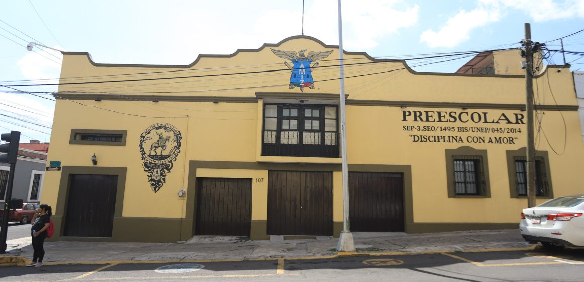 academia-militarizada-718443 SEP denuncia a escuela militarizada “Ignacio Zaragoza” por uso indebido de uniformes y armas
