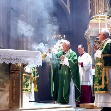 Monseñor Víctor Sánchez pide por la paz y la familia en misa dominical