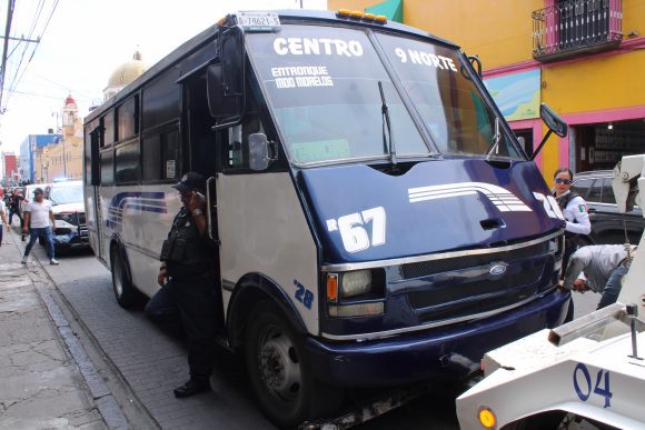 Mujer muere atropellada por microbús de la Ruta 67 en el Centro Histórico