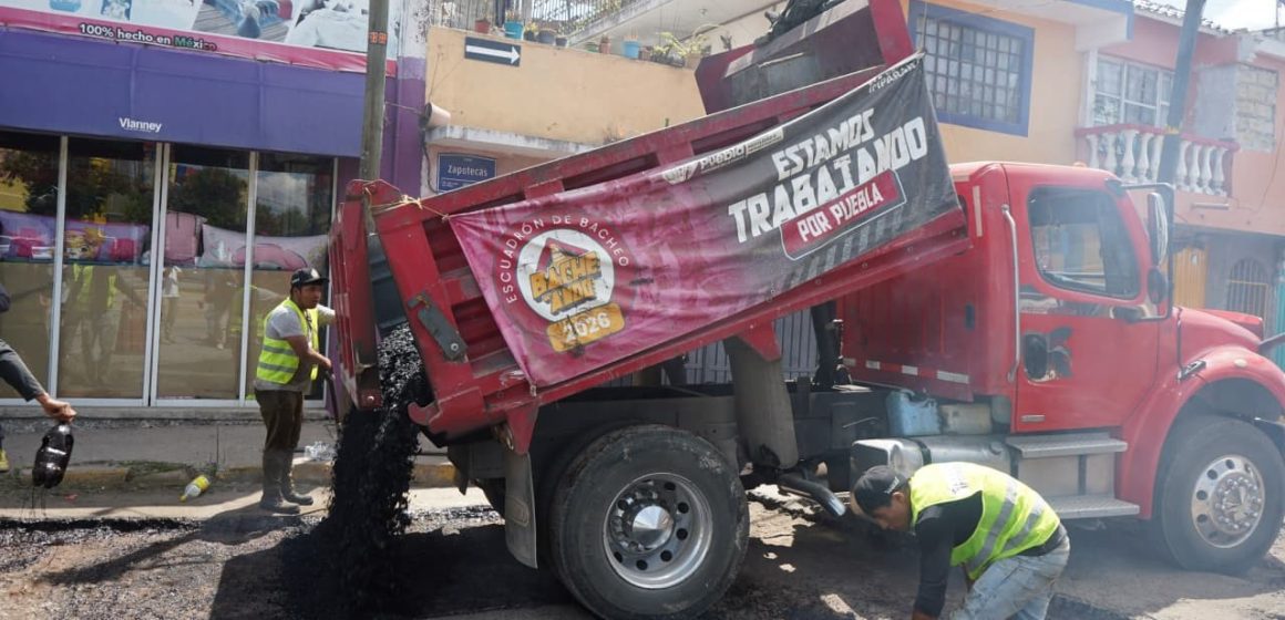 Puebla capital suma más de 433 mil  baches atendidos