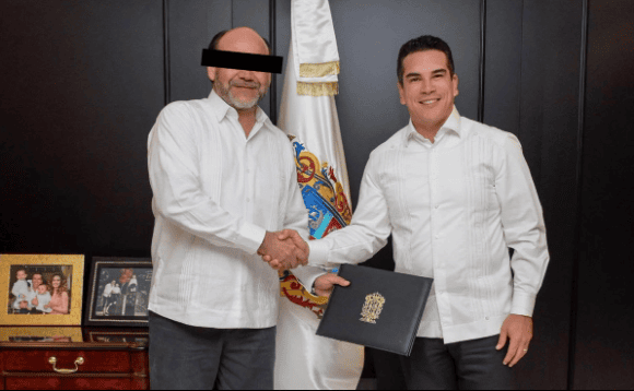 Detienen a Carlos Medina, exdirector de Comunicación de Alejandro Moreno