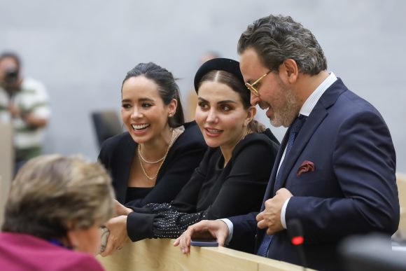 Morena suspende derechos partidistas a Nayeli Salvatori y Grace Palomares tras comentarios discriminatorios