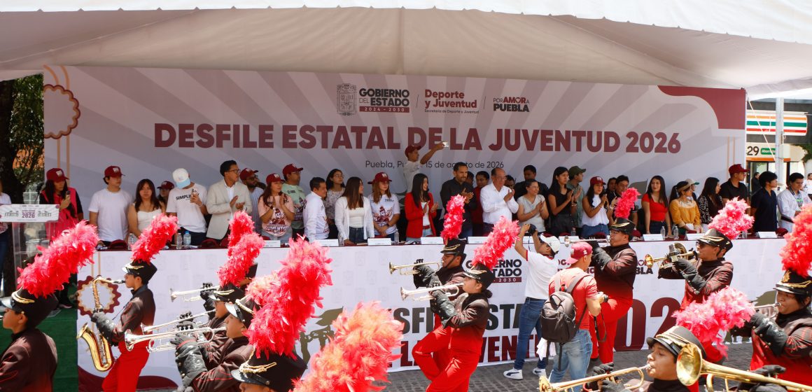 Puebla celebra a sus juventudes con desfile lleno de música, cultura y talento