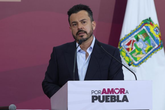José Luis García Parra se afilia formalmente a Morena en Puebla