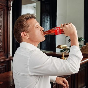 Luis Miguel reaparece en redes sociales con campaña de Coca-Cola tras meses de ausencia
