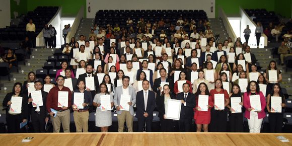 BUAP reconoce a 115 egresados con Premio Ceneval al Desempeño de Excelencia EGEL 2025