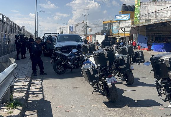 Balacera en Mercado Hidalgo deja dos heridos; investigan posible ajuste de cuentas