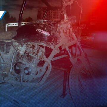Policía Municipal detiene a dos motociclistas armados en Chietla