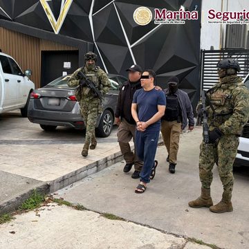 Cayó Govén Ulises “N”: Aseguran 39 autos de lujo, armas y drogas tras cateos en Puebla y San Andrés Cholula