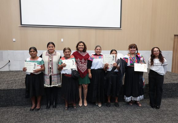 Congreso de Puebla realiza foro por el Día Internacional de la Mujer Indígena