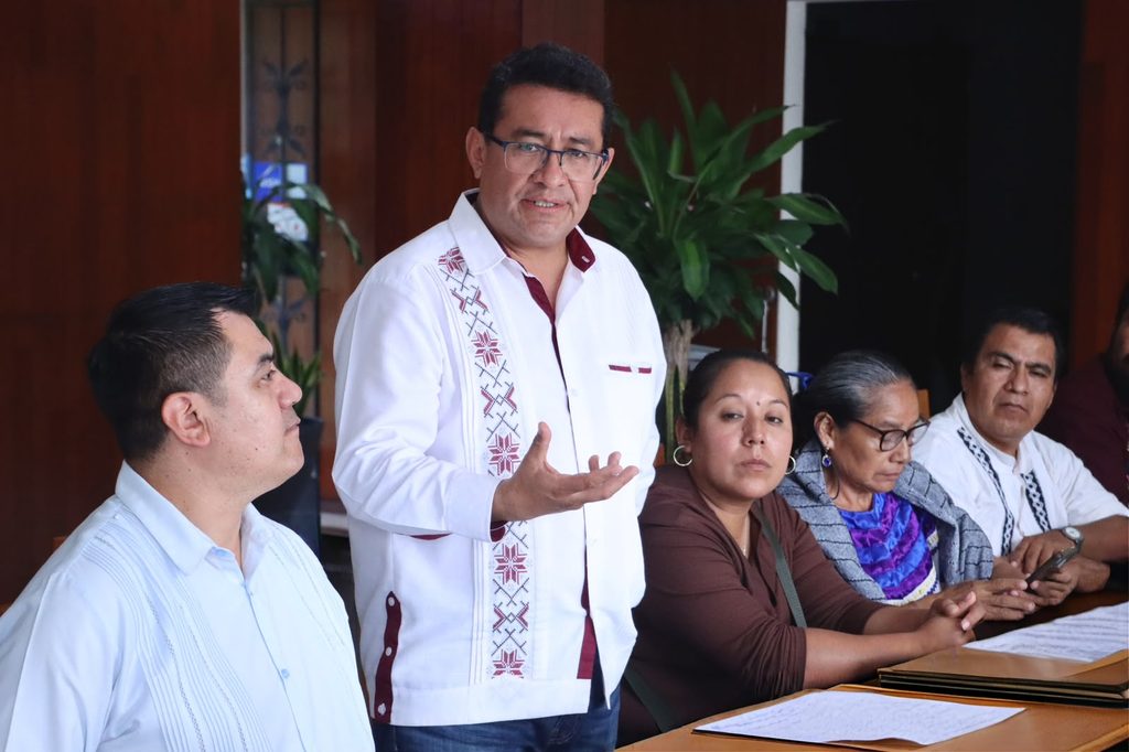 En Tehuacán, diputado Pável Gaspar se reúne con representantes de pueblos y comunidades indígenas 1 WhatsApp Image 2026 09 27 at 11.06.34 AM