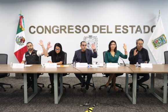 Congreso impulsa regulación para garantizar redes sociales más seguras