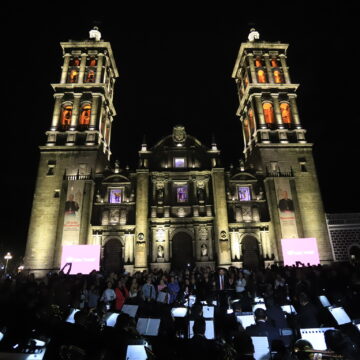 encendido-catedral-725766 Nueva iluminación resalta arquitectura y legado de la Catedral de Puebla
