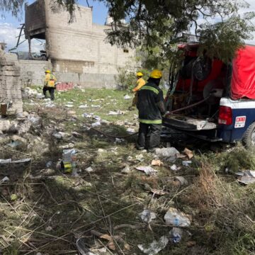 Explosión de taller clandestino de pirotecnia en Santo Tomás Hueyotlipan deja dos heridos