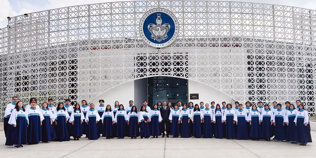 Coro Universitario Lobos BUAP en el 25 Festival Coral Internacional de Medellín 1 A Coro Lobos BUAP 1 0