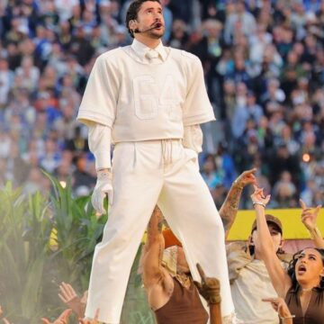 Emmy 2026: Bad Bunny gana su primer premio por el espectáculo del Super Bowl