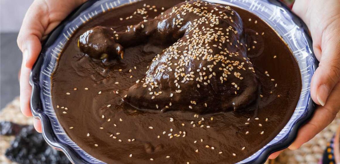 Calpan conmemorará el Día Estatal del Mole con muestra gastronómica y encuentro de cocineras tradicionales
