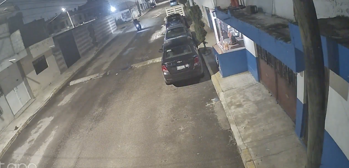 Desvalija vehículo en la colonia Guadalupe Hidalgo