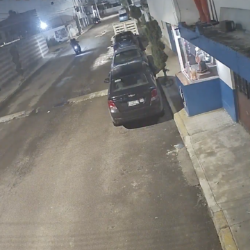 Desvalija vehículo en la colonia Guadalupe Hidalgo